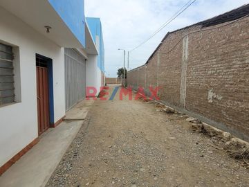 Venta De Terreno Con Construccion En Campiña De Moche / 273.5 M2 / $ 80,000