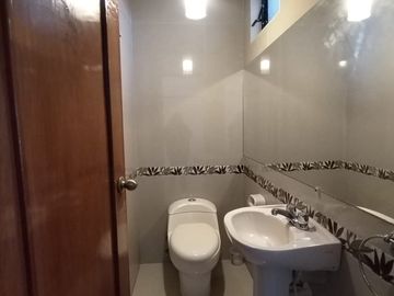 Se Vende Hermosa Casa De 4 Pisos En Campo Verde - Sachaca