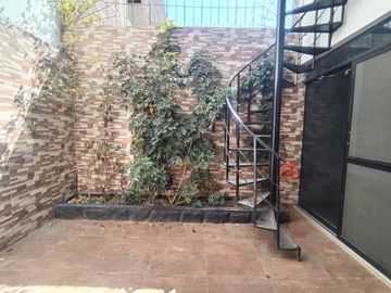 Se Vende Hermosa Casa De 4 Pisos En Campo Verde - Sachaca