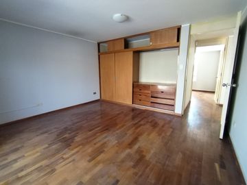 Se Vende Hermosa Casa De 4 Pisos En Campo Verde - Sachaca
