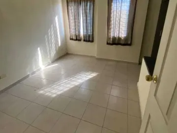 Casa en venta, Cerca de Blvd. Insurgentes-Simón Bolivar