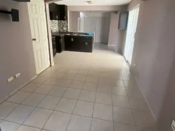 Casa en venta, Cerca de Blvd. Insurgentes-Simón Bolivar