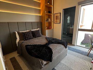 Casa Secuoya en Venta en Bosques California