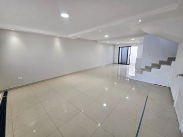 Hermosa Casa NUEVA Y Lista para entregar en la Francisco Villa