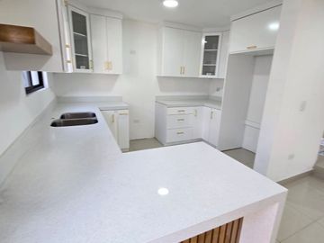 Hermosa Casa NUEVA Y Lista para entregar en la Francisco Villa