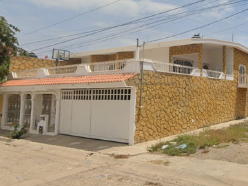 MUY BONITA PROPIEDAD UBICADA EN LA COLONIA VALLE DORADO, EN MAZATLAN SINALOA