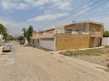 MUY BONITA PROPIEDAD UBICADA EN LA COLONIA VALLE DORADO, EN MAZATLAN SINALOA