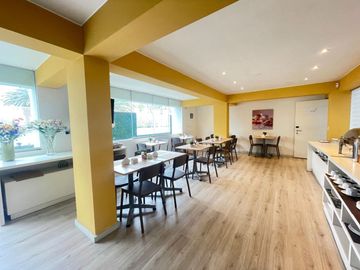 Vendo Edificio Para Hospedaje en Miraflores