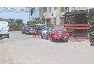 Vendo Casa En Construcción Frente A Parque 180 M2 Urb. San Judas Tadeo