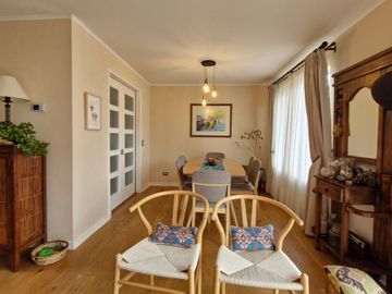 CASA 4   DORMITORIOS,  2 ESTEROS, PUERTO MONTT
