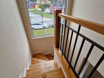 CASA 4   DORMITORIOS,  2 ESTEROS, PUERTO MONTT