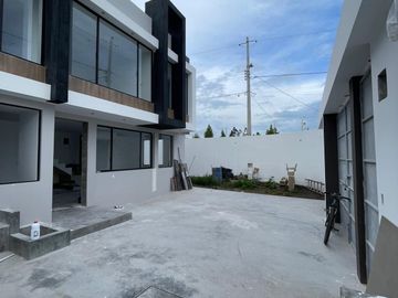 Atuntaqui - hermosa casa de venta