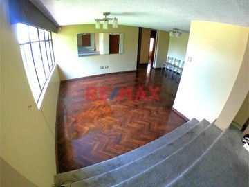 VENDO AMPLIO DEPARTAMENTO FRENTE AL PARQUE- PUEBLO LIBRE