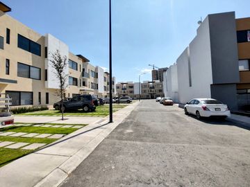 DEPARTAMENTO EN VENTA HACIENDA CARLOTA, CORREGIDORA