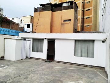 DEPARTAMENTO EN ALQUILER   EN SAN ISIDRO