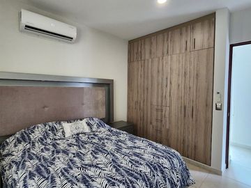 En RENTA Casa con o sin Muebles en Lomas de la Rioja