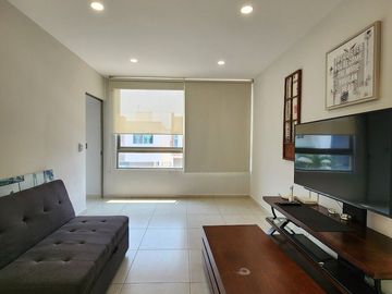 En RENTA Casa con o sin Muebles en Lomas de la Rioja