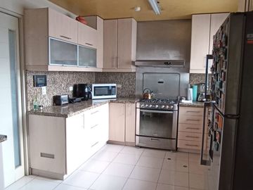 VENTA DE PENT-HOUSE DUPLEX DE 368 M2 EN LINSIDRO