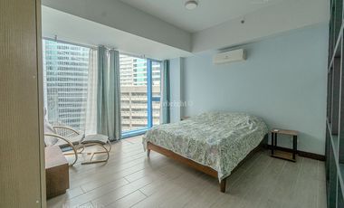 Unique and Newly Renovated 1BR in Three Central Salcedo Village Condo Unit For Sale - #0961