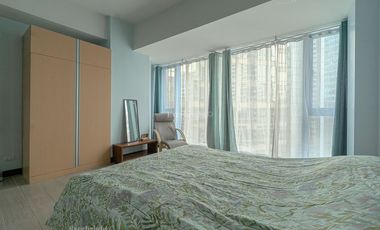 Unique and Newly Renovated 1BR in Three Central Salcedo Village Condo Unit For Sale - #0961