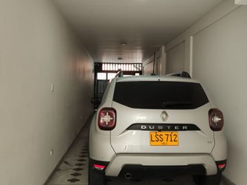 venta casa san Fernando terreno forma de L  2 plantas la primera para remodelar