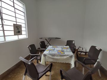 venta casa san Fernando terreno forma de L  2 plantas la primera para remodelar