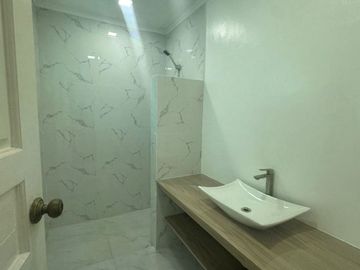 3BR HOUSE & LOT; LOYOLA GRAND MANSION - MARIKINA CITY - FOR SALE / FOR RENT