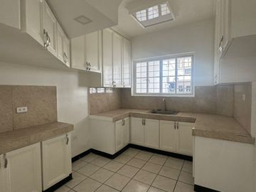3BR HOUSE & LOT; LOYOLA GRAND MANSION - MARIKINA CITY - FOR SALE / FOR RENT