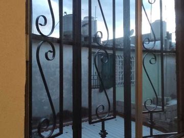 Excelente Casa de 2 Habitaciones a la Venta en Real de Tultepec