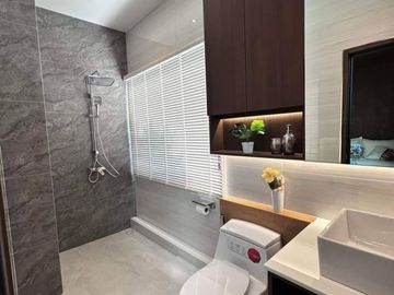 Modern Luxury villas 5 Bed, 6 Bath 103 sqw. @ Mabprachan
