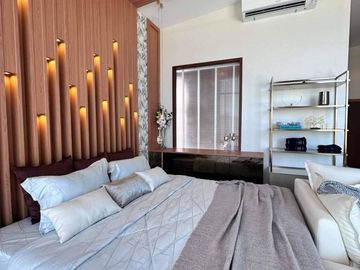 Modern Luxury villas 5 Bed, 6 Bath 103 sqw. @ Mabprachan