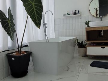 Dijual Rumah 3 Lantai Kawasan Asri Resor Dago Pakar dekat Cigadung Bandung