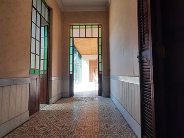 VÓRTICE INMOBILIARIA VENDE CASA EN AV. EMILIO CIVIT, CAPITAL, MENDOZA