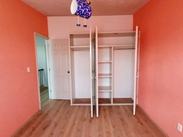 Casa en venta La Galia, a unos pocos minutos del aeropuerto internacional de la ciudad de Toluca.