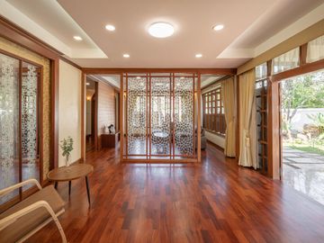 Pool Villa for sale in Moonbaan Wangtan with nice garden