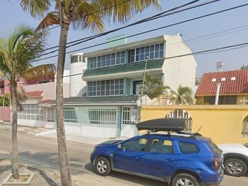 Venta de Casa Barata en Col. Petrolera, Coatzacoalcos