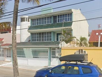 Venta de Casa Barata en Col. Petrolera, Coatzacoalcos
