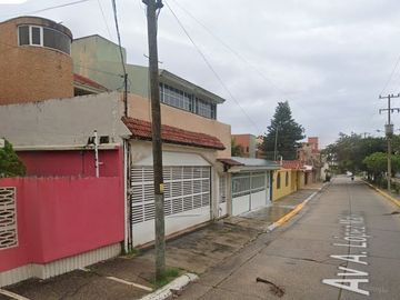 Venta de Casa Barata en Col. Petrolera, Coatzacoalcos