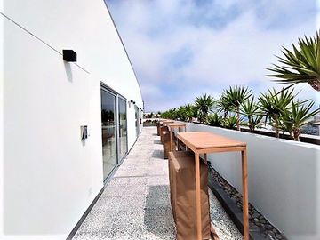 Dpto. Dúplex en Vta. Miraflores con Áreas Comunes Finos Acabados 2 Dormitorios 100 mt.