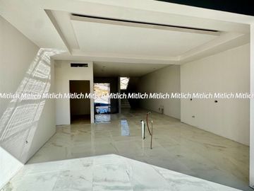 Casa en Venta Fraccionamientos valle escondido $ 9,000,000.