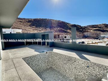 Casa en Venta Fraccionamientos valle escondido $ 9,000,000.