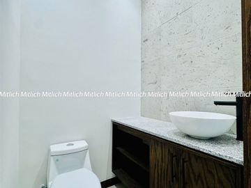 Casa en Venta Fraccionamiento Denali Rejon  $ 4,200,000.