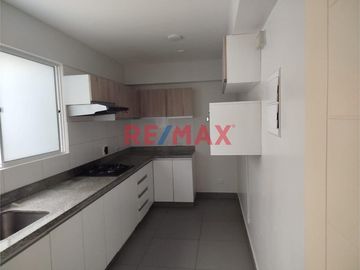 Se Vende Departamento En Miraflores - 1Er Piso