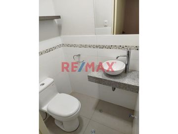 Se Vende Departamento En Miraflores - 1Er Piso
