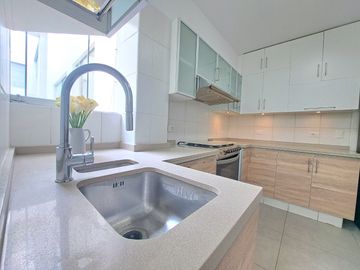Venta de departamento + Cochera + Depósito en Miraflores limite con San Isidro