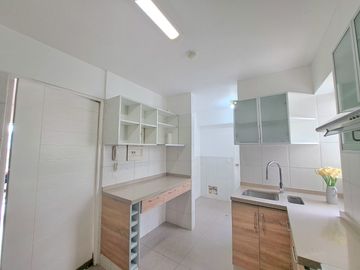 Venta de departamento + Cochera + Depósito en Miraflores limite con San Isidro