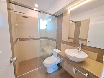 Venta de departamento + Cochera + Depósito en Miraflores limite con San Isidro