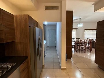 EN RENTA CASA  AMUEBLAD EN CORCELES RESIDENCIAL  
