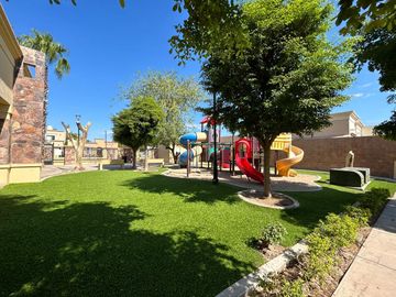 EN RENTA CASA  AMUEBLAD EN CORCELES RESIDENCIAL  