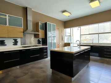 Vendo Hermoso Triplex En Cerros De Camacho, Surco